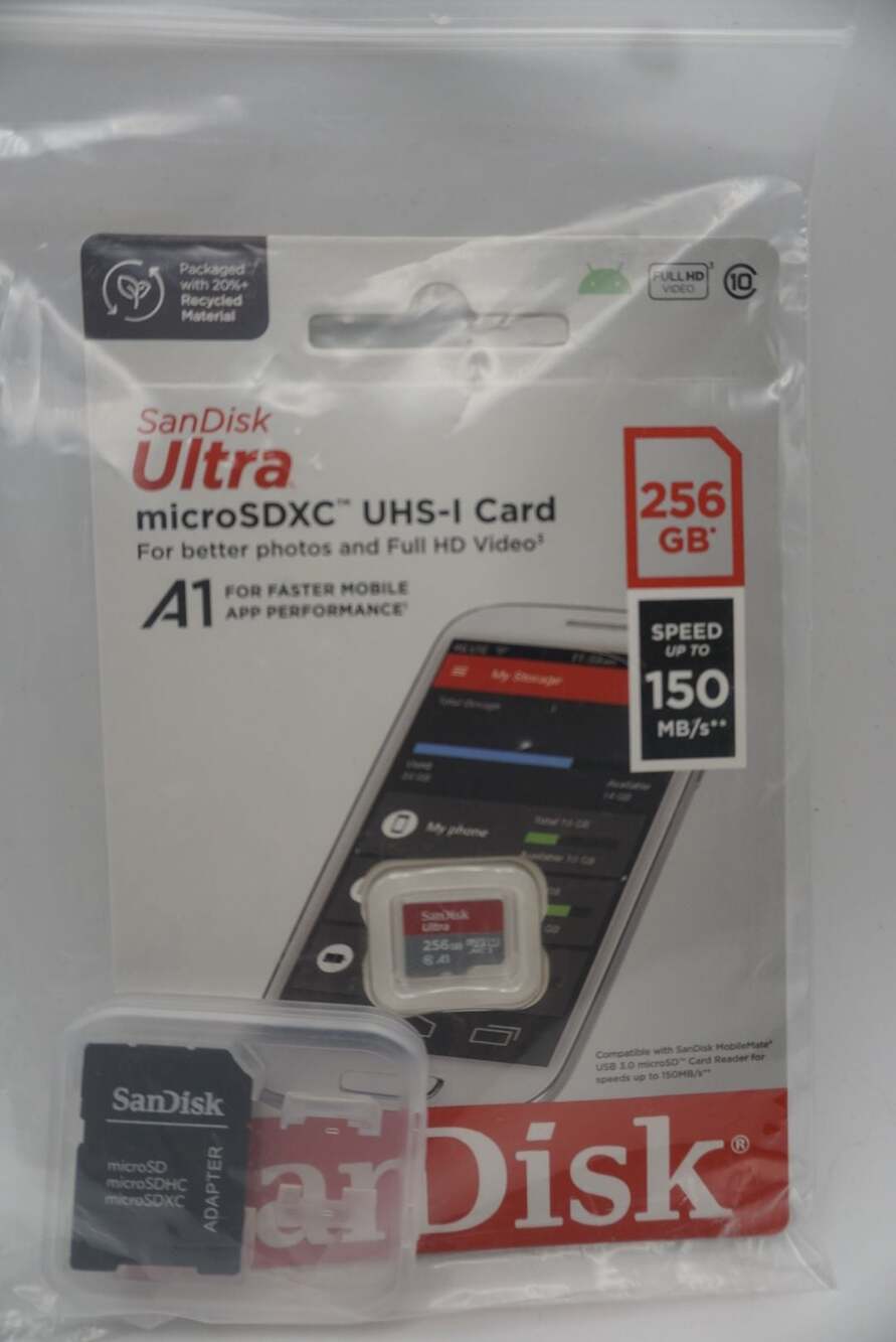 SanDisk Ultra 256GB microSDXC UHS-I Card with Adapter